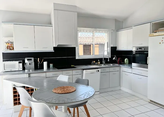 Вилла La Capucine